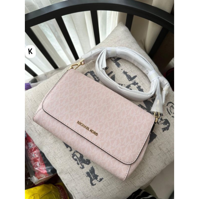 mk jet set md convertible pouchette light powder blush pink k