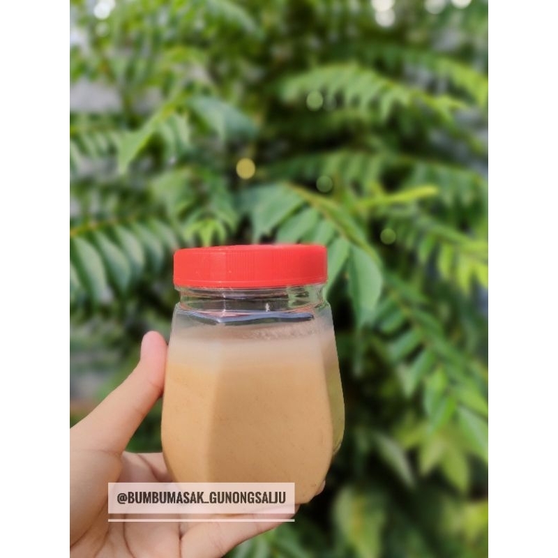 

KELAPA GONGSENG || U NEULHEU ACEH UK.250gr