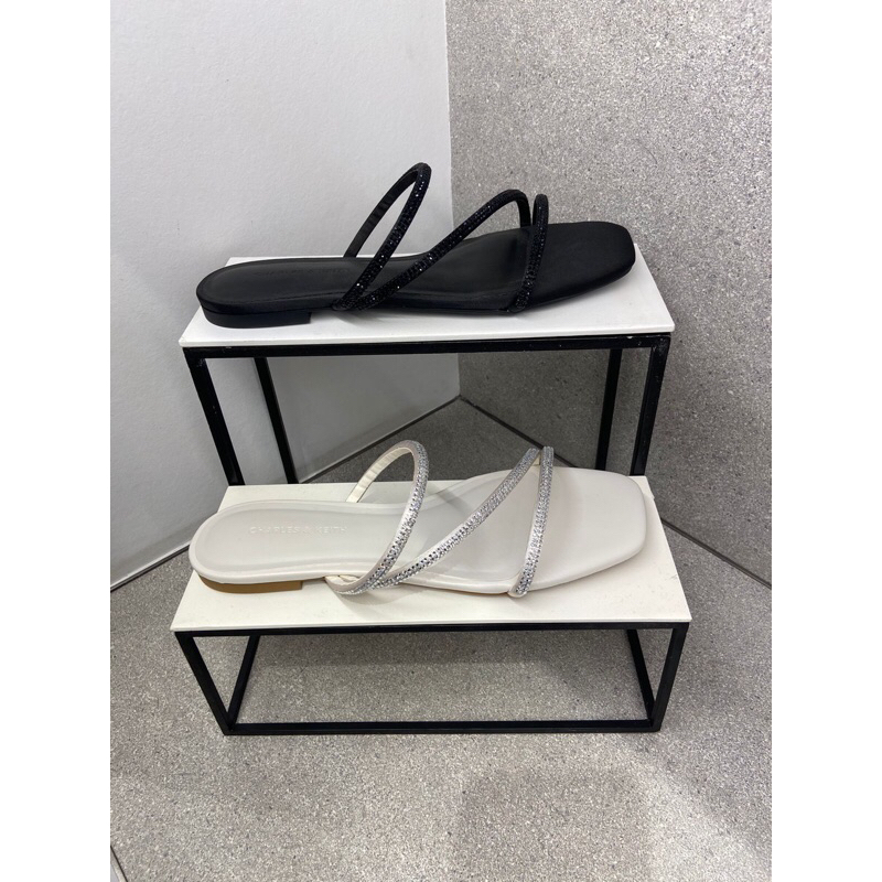 Sandal wanita flat Charles&Keith original