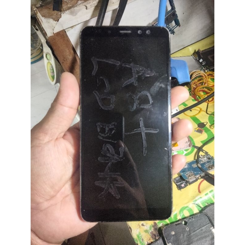 Samsung A8 Plus minus lcd