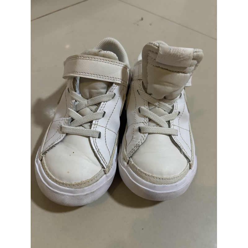 preloved sepatu nike