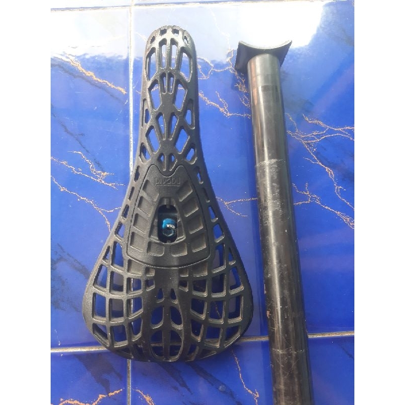 sadle tioga spider black seatposh 27.2 bahan besi normal