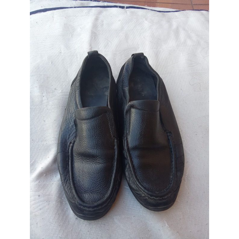 sepatu kulit second crocodile 40