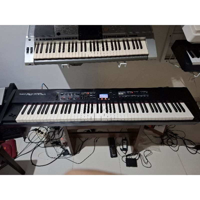 Roland RD700SX mulus normal.. tuts masih enak