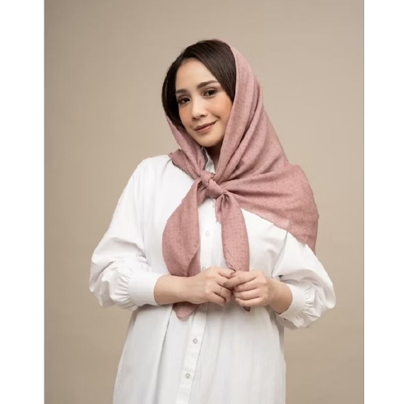 Hijab Segiempat Diario x Nagita Ultrafine Voal