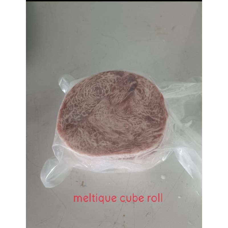 

Daging Sapi Meltique Cube Roll