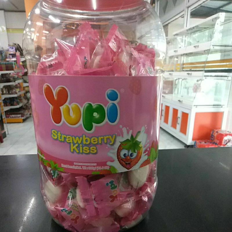 

Yupi Toples Strawberry Kiss