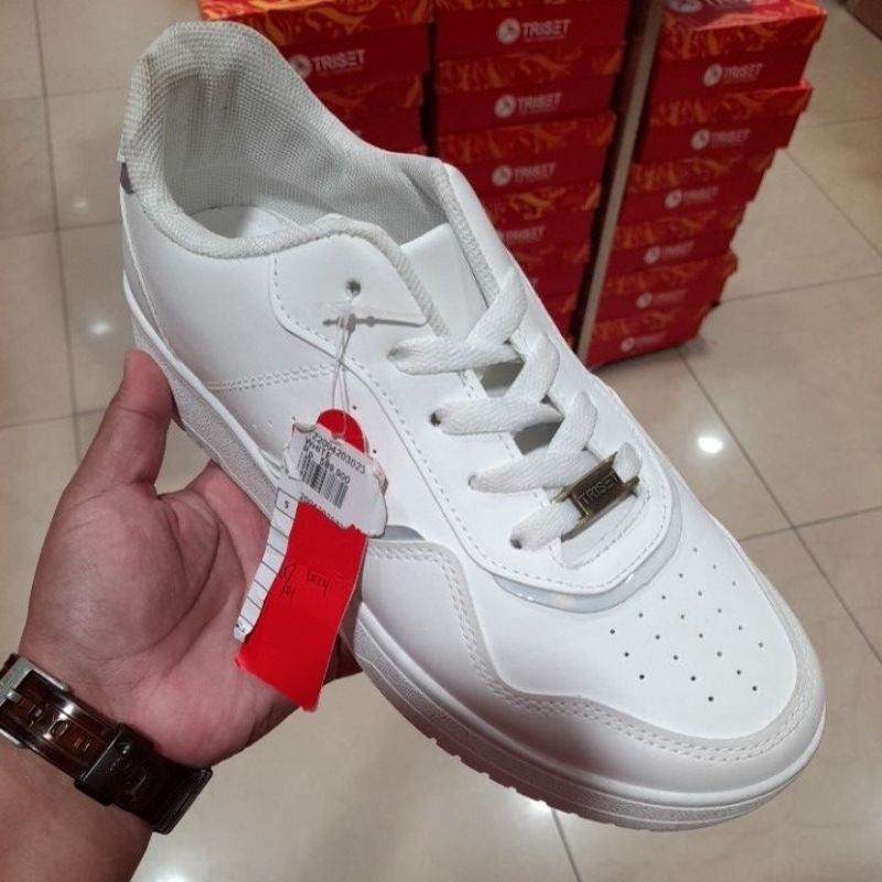 Triset sepatu promo putih 38