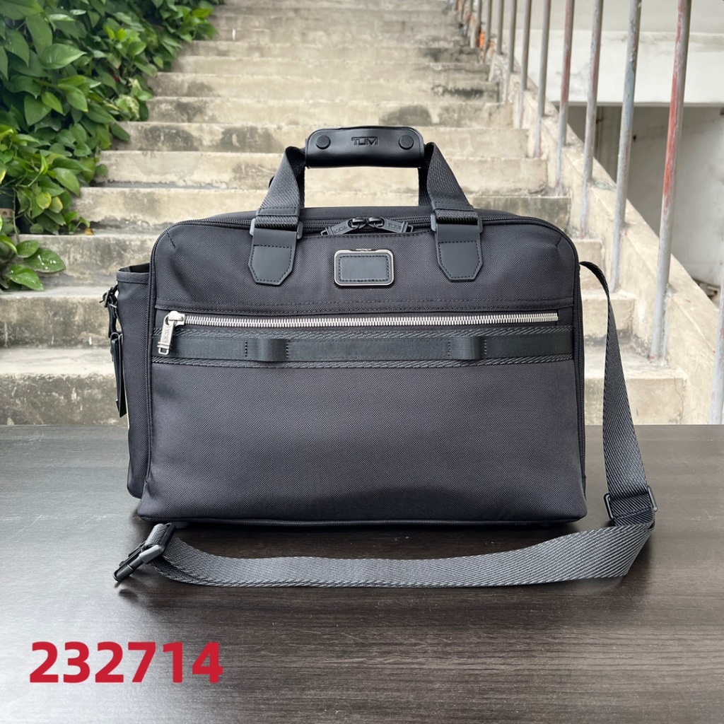 Tas Kerja Pria Fleet Day Duffel --- tumi