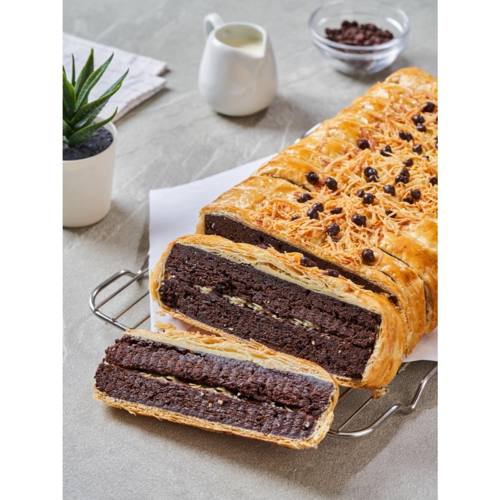 

(PREMIUM) Brownies Pastry Log