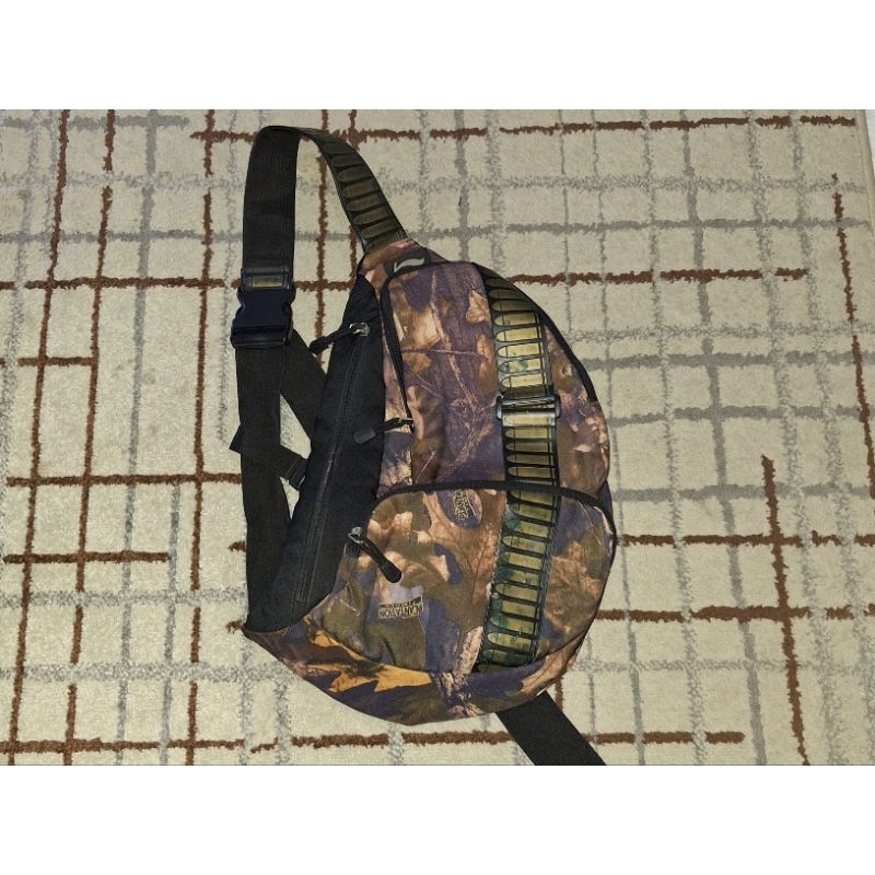 Vintage crossbody bag real tree camo print by lining Y2k