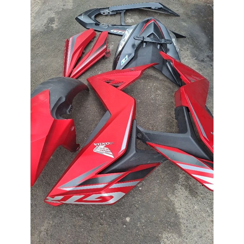 sayap body belakang panel dada sein spakbor spakboar slebor honda Supragtr150 supragtr supra gtr 150