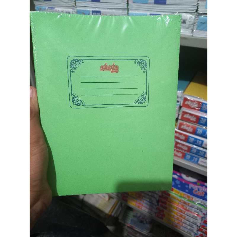 

BUKU TULIS SKOLA 1 PAK / 10 BUKU