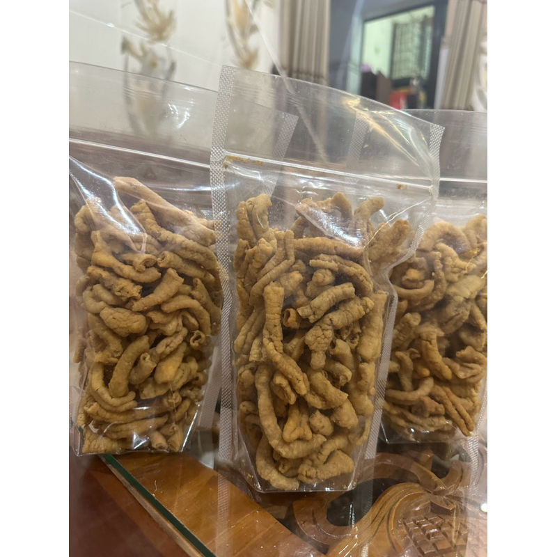 

Keripik Usus Ayam Crispy Berat 200 Gram - CS Snack