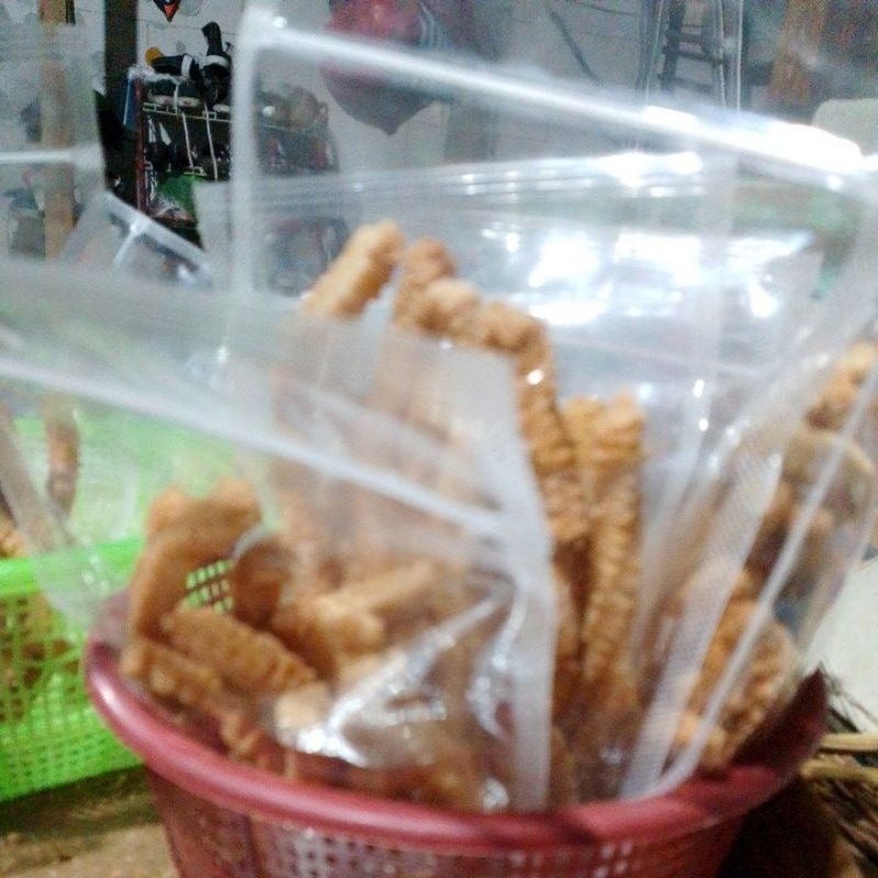 

kue kering akar kelapa