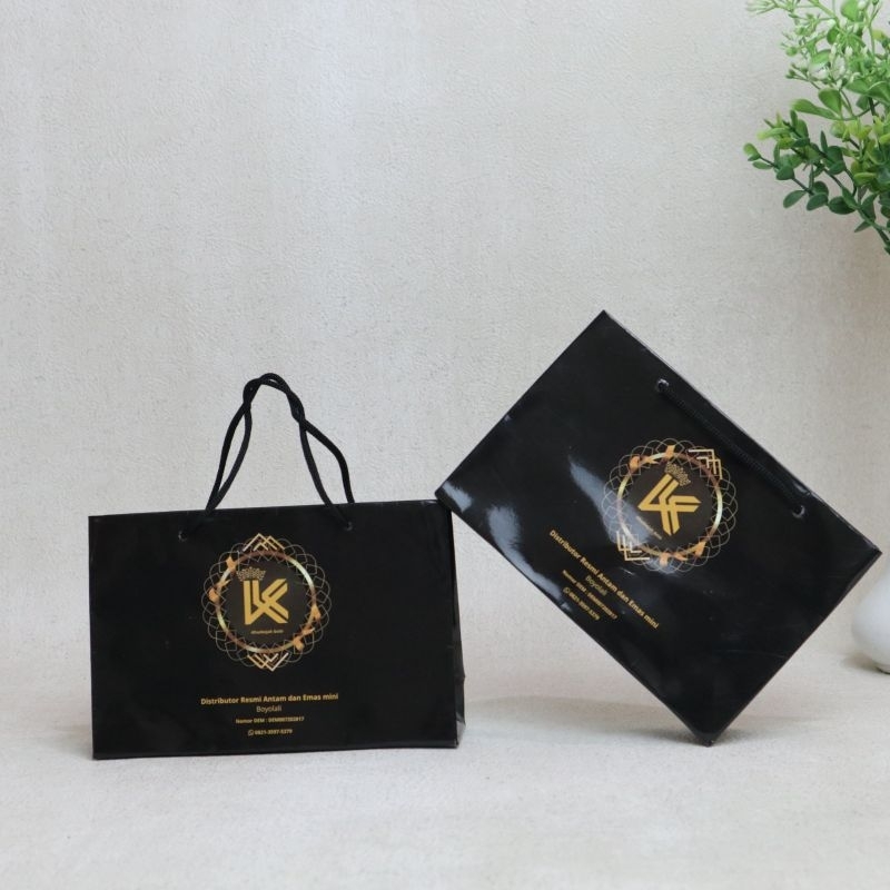 

PAPERBAG IVORY (FULL COLOUR) SIZE S