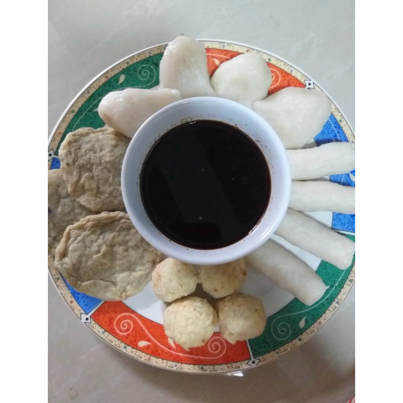 

pempek adelalen campur isi 10