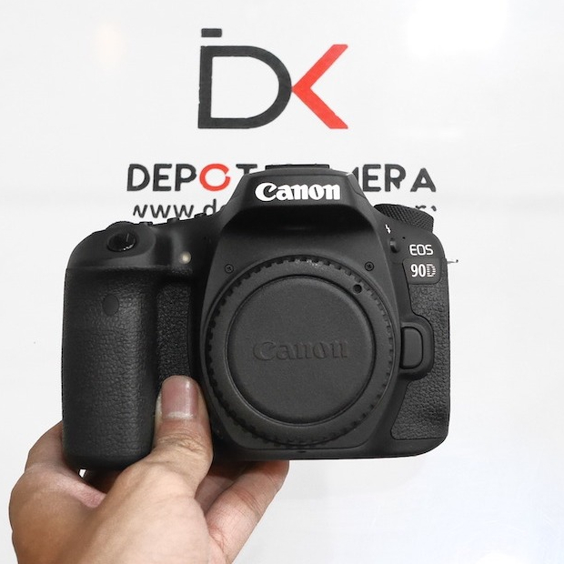 SECOND KAMERA CANON CANON EOS 90D BODY ONLY KODE 448