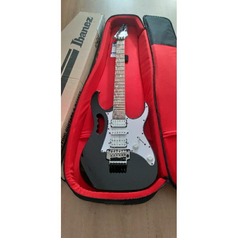Ibanez guitar JEMJR Steve Vai Signature in Black color