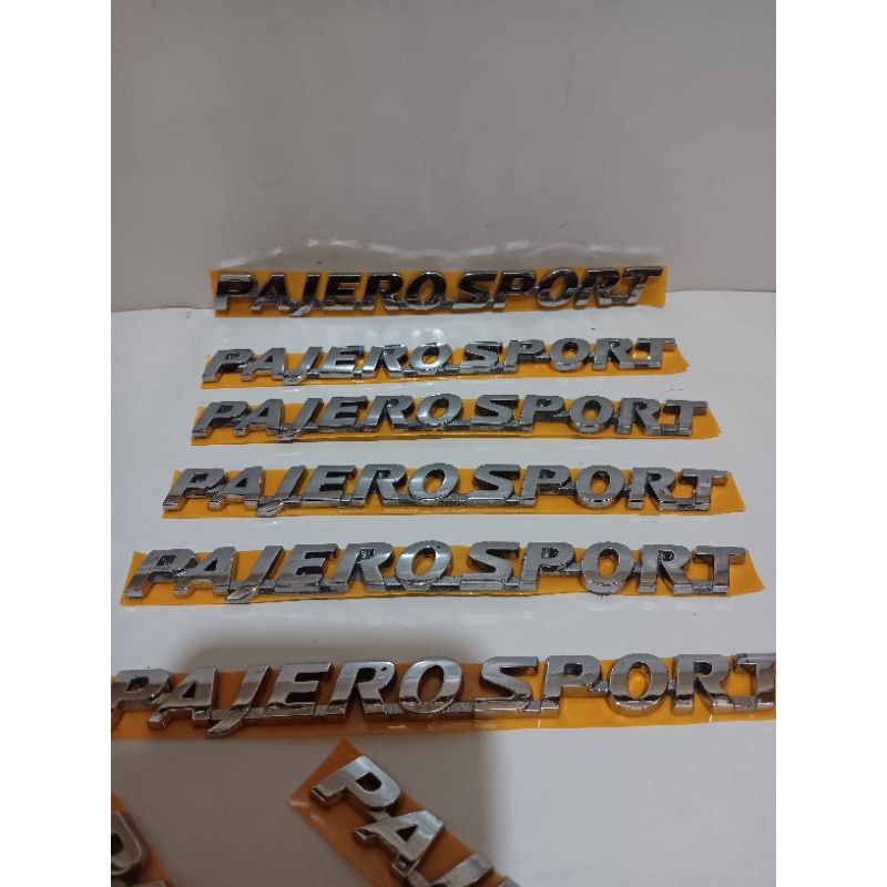 emblem tulisan pajero sport
