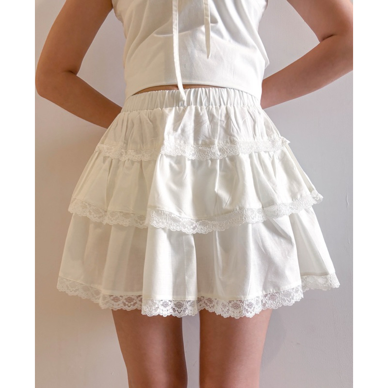 SURI LACEY SKIRT // Rok Mini Renda Coquette