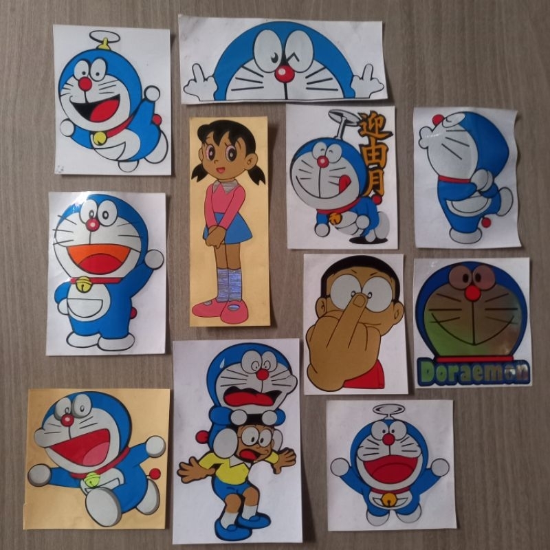 

STIKER CUTTING DORAEMON NOBITA UKURAN KECIL