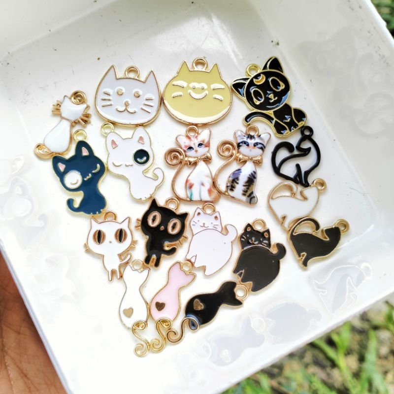 (1pcs) Charm Kucing Enamel Epoxy lucu Cat hitam putih liontin Diy gelang