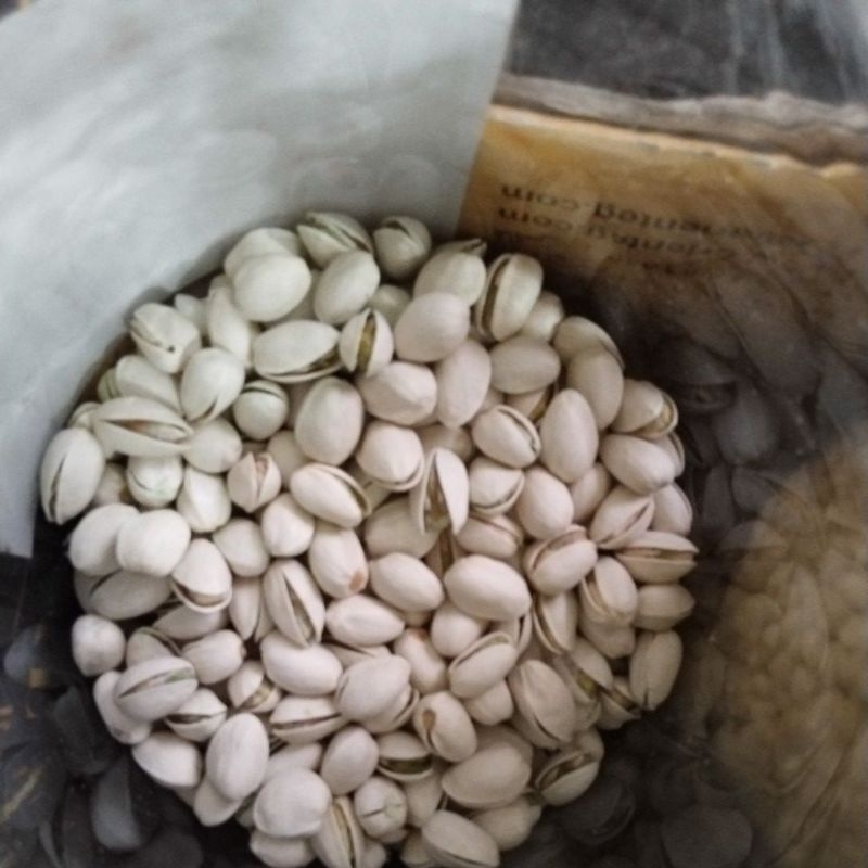 

1 kg kacang postuk oleh oleh haji dan umroh