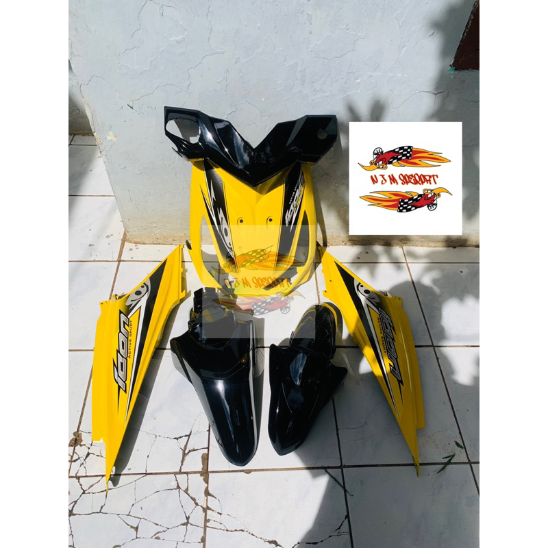 COVER FULL BODY HALUS HONDA BEAT KARBU KUNING PLUS STRIPING ICON