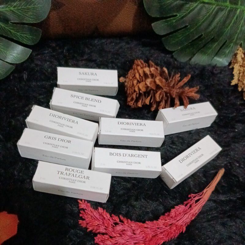 Chistian Dior  original mini travel 2 ml/sakura/spice blend/gris dior/rouge trafalgar/bois d'argent/