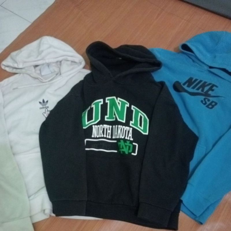 Borongan Hoodie Adidas, UND, Nike
