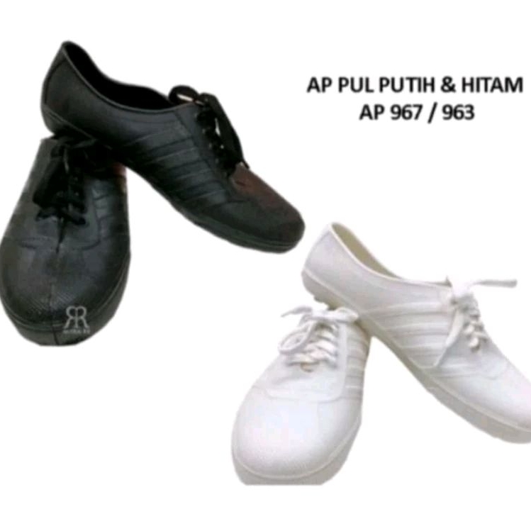 Sepatu Karet AP Boots Multi Fungsi- AP Pul Bola 963 Putih dan 967 Hitam AP boot Sepatu