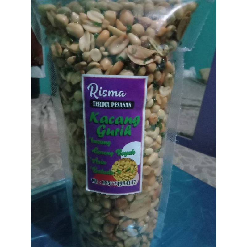 

kacang goreng daun jeruk.super berkualitas baik