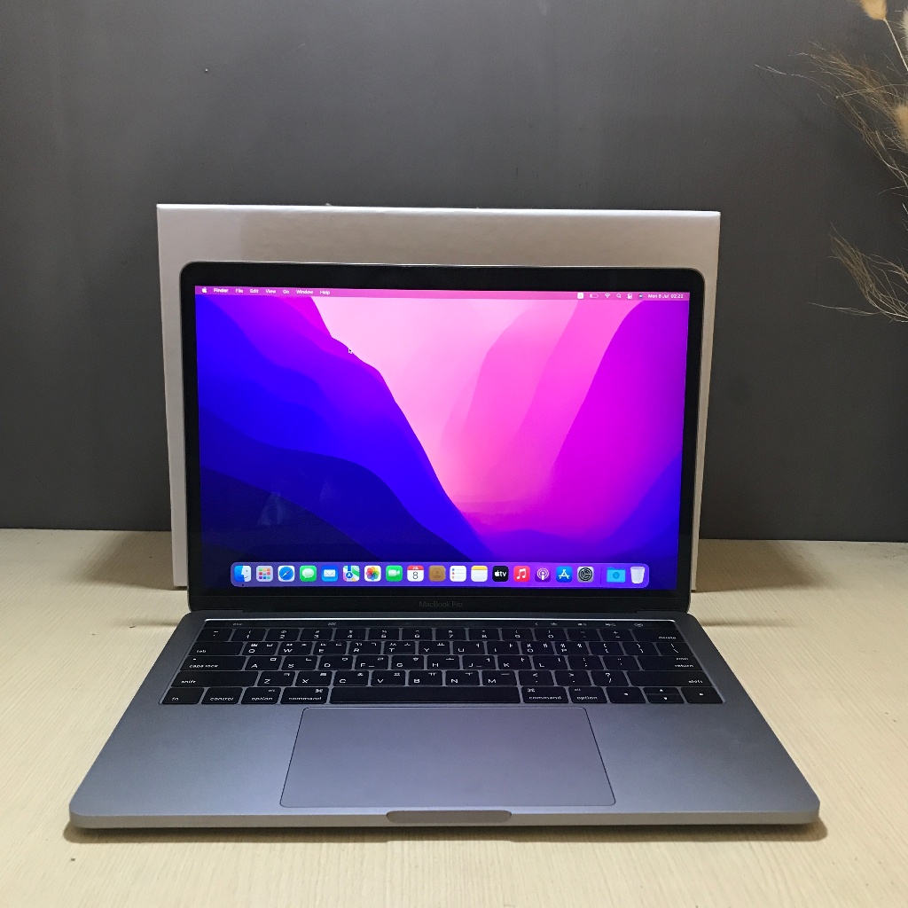 MacBook Pro 13" 2017 Core i7 Touchbar Rm 8GB Ssd 500GB Spacegrey