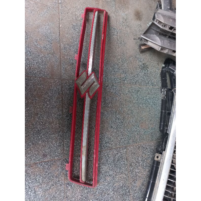 Grill Gril Suzuki Swift 2005 sd 2007