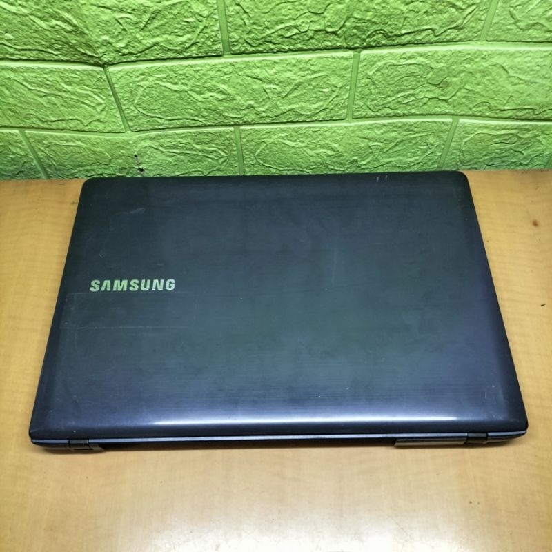 Kesing Case Casing Laptop Samsung 270E 275E NP270E4V NP275E4V