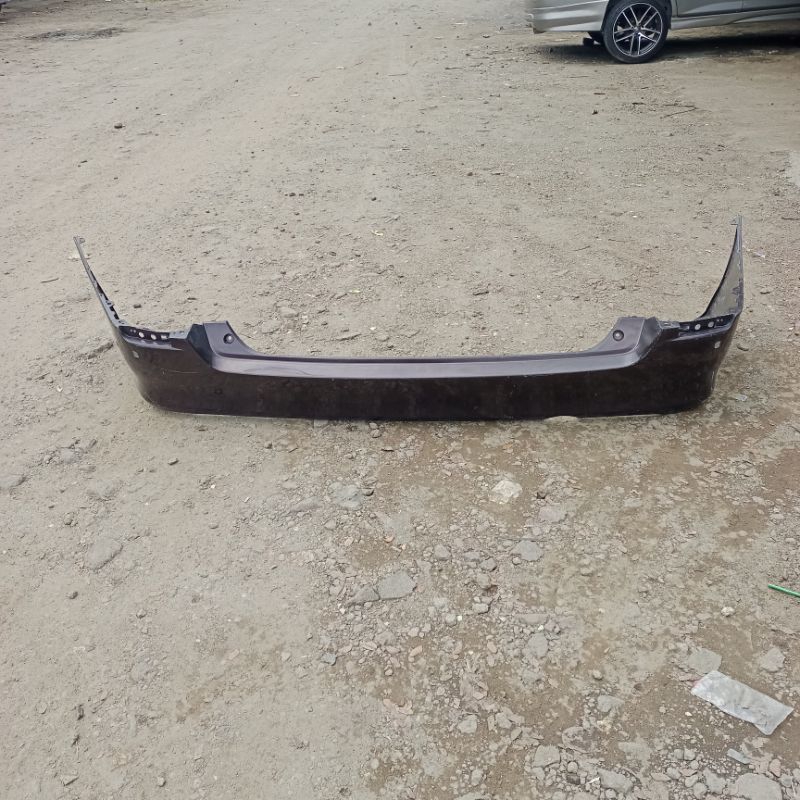 Bumper belakang Toyota Alphard 2004