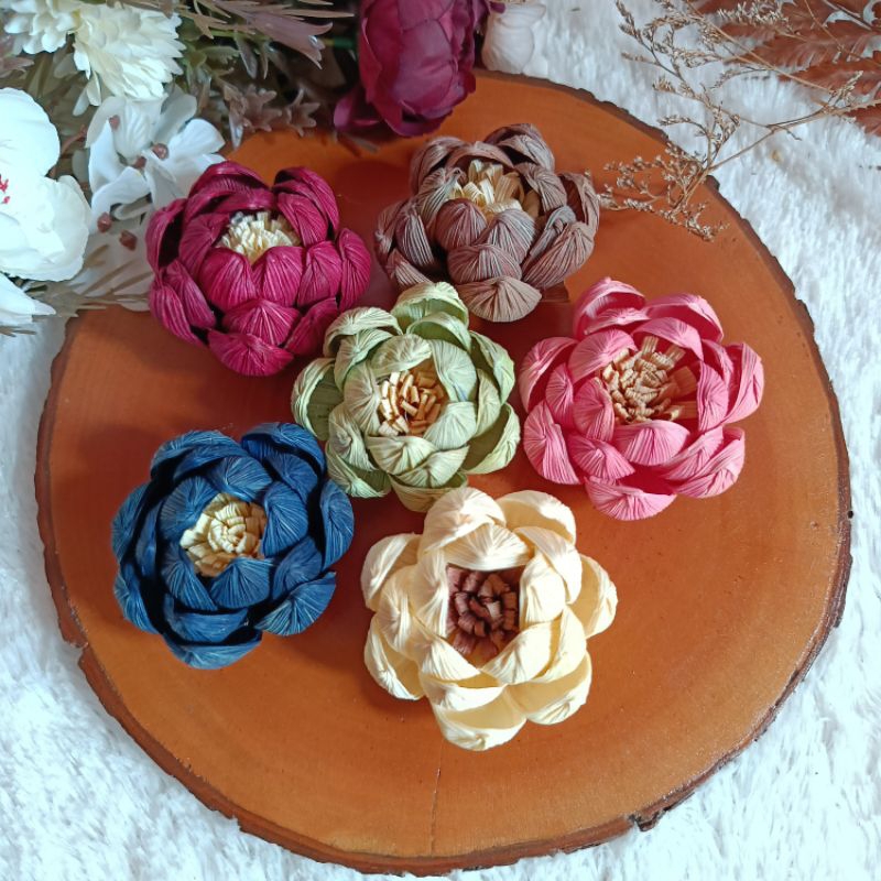 Bunga klobot teratai susun 3