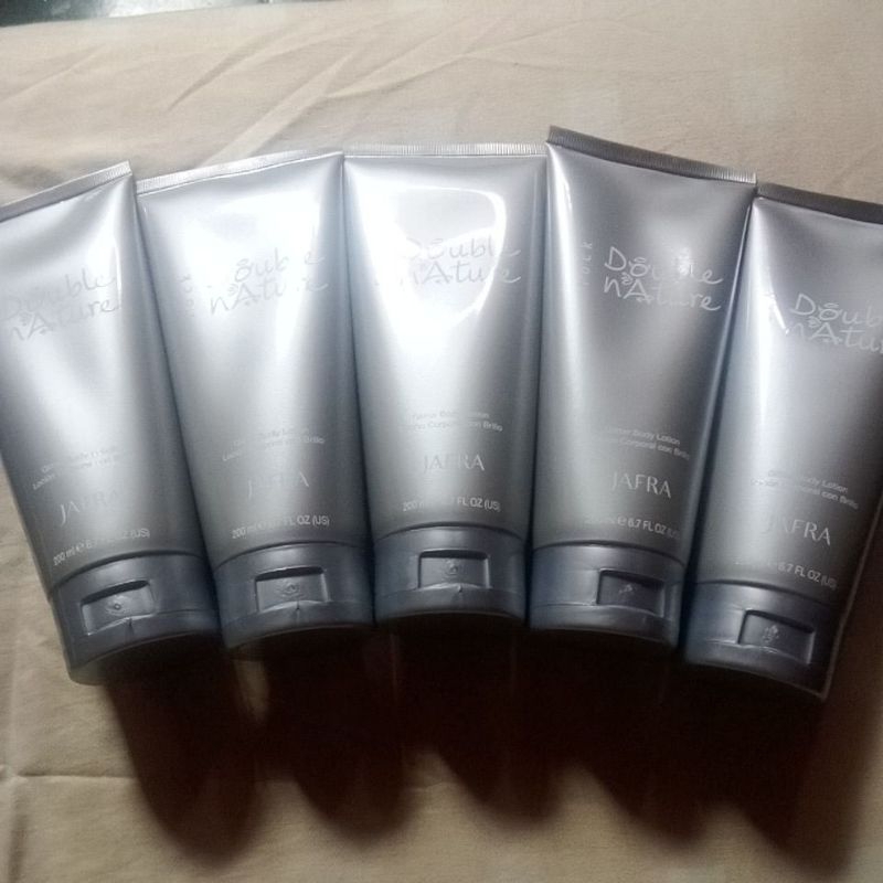 JAFRA glitter body lotion