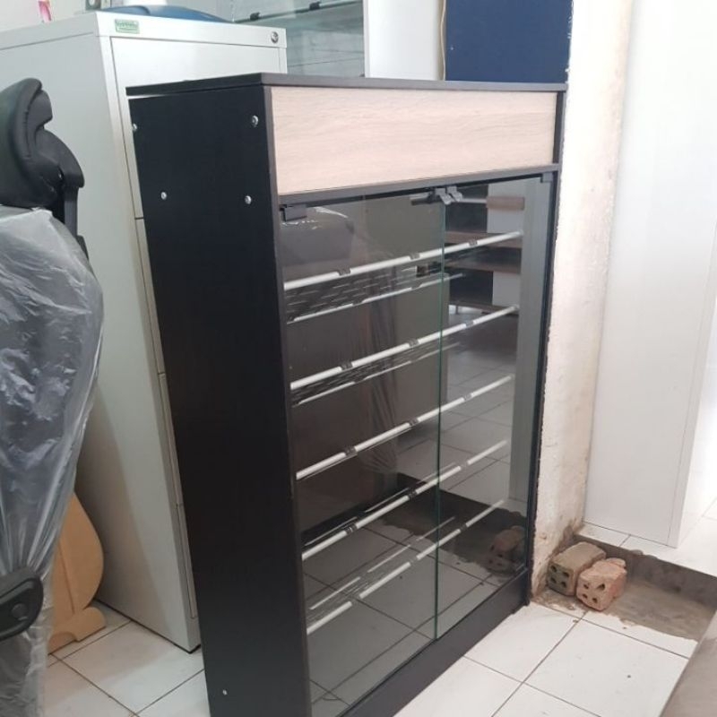 lemari sepatu/ almari sepatu