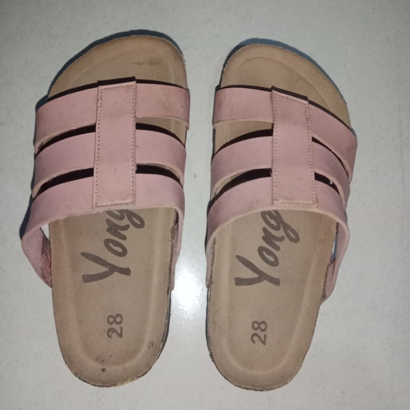 preloved sandal anak cewek/sandal anak yongki