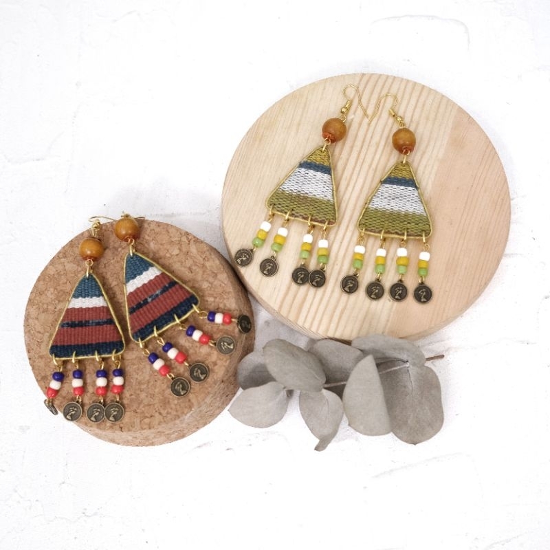 Anting Tenun Ikat NTT Variasi Pewarna Alam