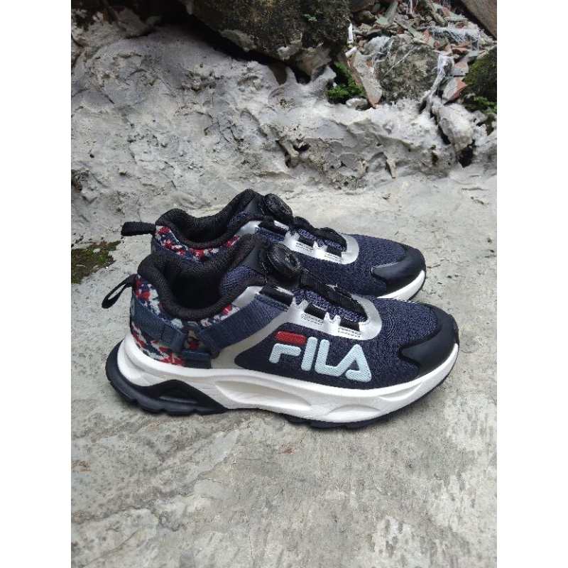 35 | Sepatu Anak Fila Boa Motif Army Second