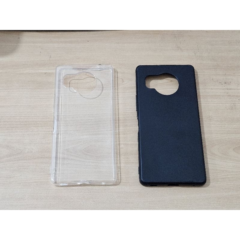 Sharp Aquos R8 / R8s Ultra-thin Soft Case Casing Cover
