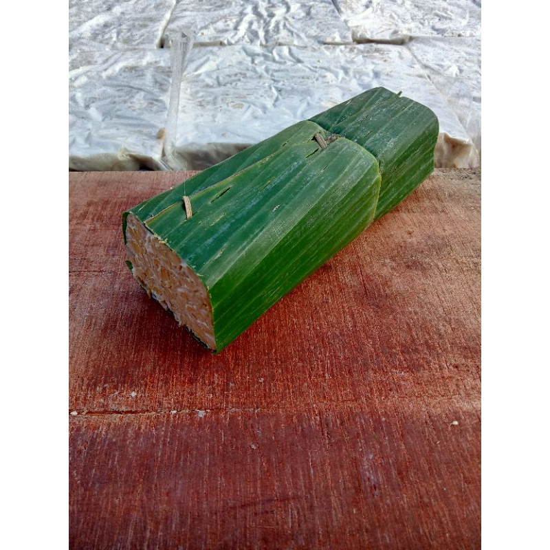 

Tempe / tempe daun / tempe plastik / tempe / tempe fresh / tempe murah / sayur / sayur fresh / sayuran murah