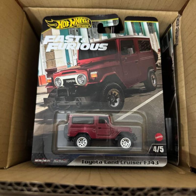 HOTWHEELS TOYOTA  LAND CRUISER FJ43