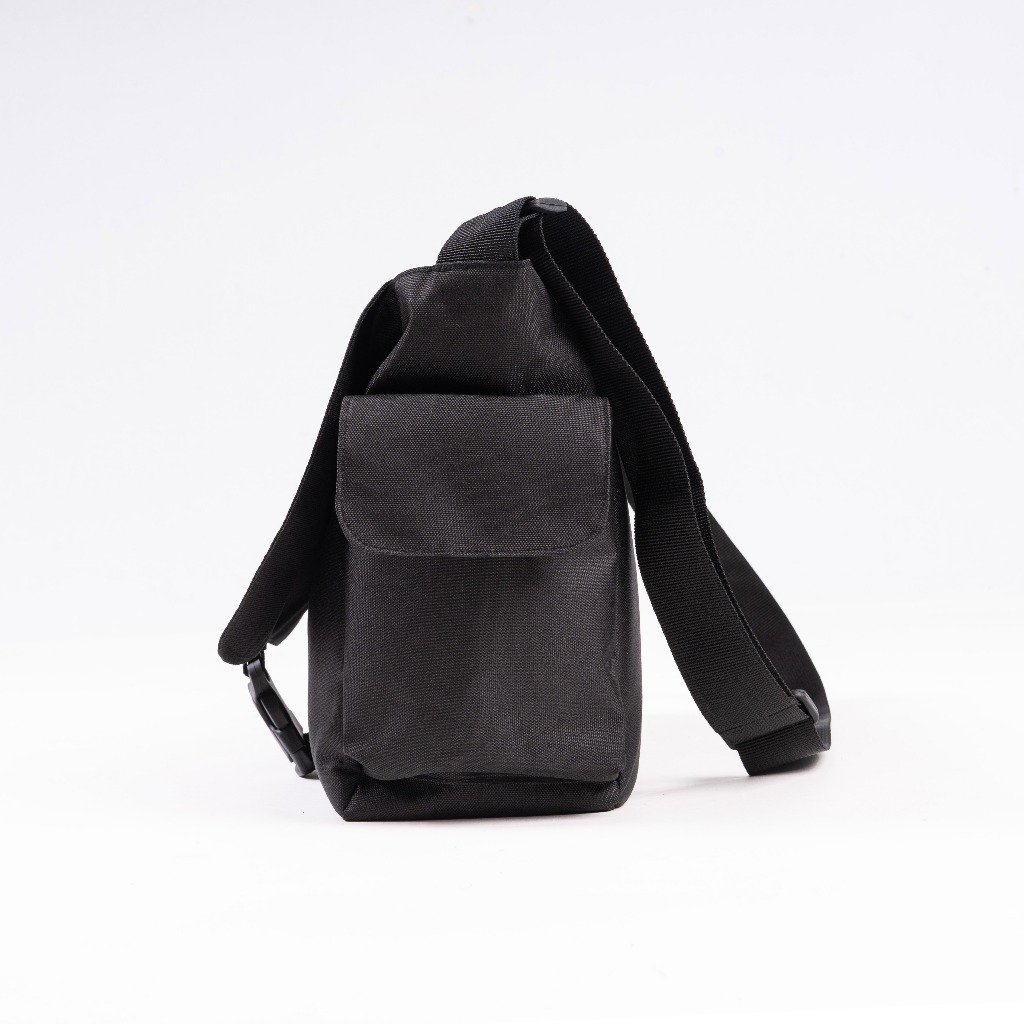 PROMO TERBARU VAMPIRE KINGDOM MESSENGER BAG TAS SEKOLAH SELEMPANG SLINGBAG DISTRO ROOTS POSTMAN