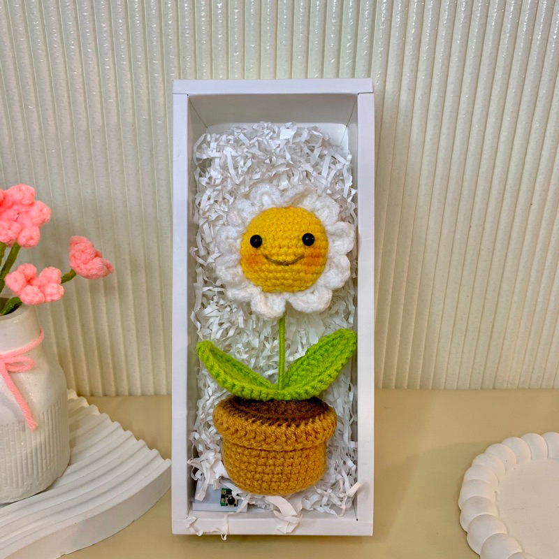 

ERITY.ID- gift box crochet ( free lampu tumblr)