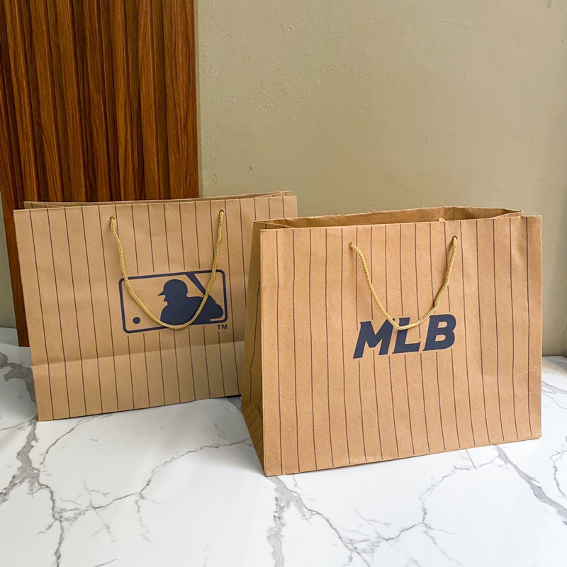 

Paper Bag MLB Coklat Size Large muat Box Sepatu Paperbag Model