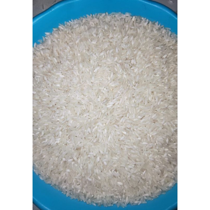 

Beras premium kemasan 1 kg